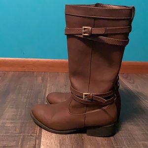 American Eagle Size 4 Boots